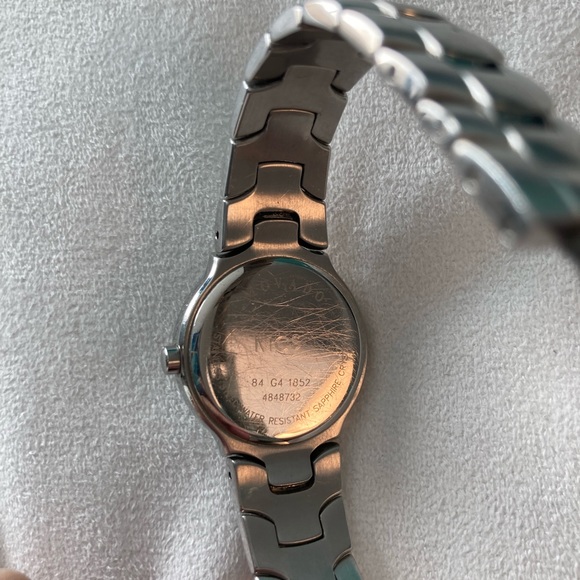 Authentic Movado Stainless Steel Museum Dial Ladies Wtach - Picture 6 of 9